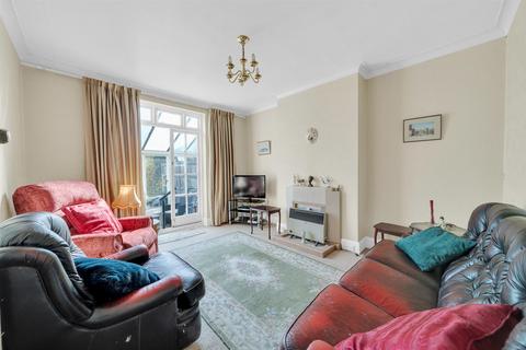 3 bedroom semi-detached house for sale, Briary Gardens, Bromley