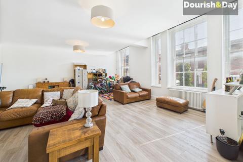 4 bedroom terraced house for sale, Chetwynd Court, Stafford ST17