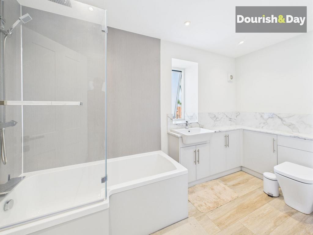Main Bathroom