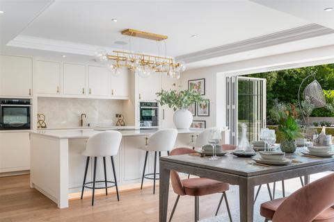 20 Green Curve, Banstead, SM7 1NX