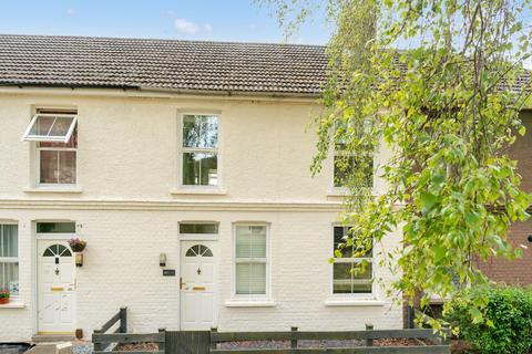 3 bedroom terraced house to rent, Brockesby Walk, Bury St Edmunds, IP33