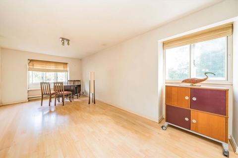 1 bedroom flat for sale, Heathcote Road, St Margarets TW1