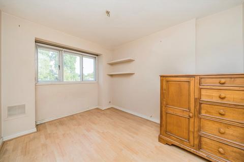 1 bedroom flat for sale, Heathcote Road, St Margarets TW1