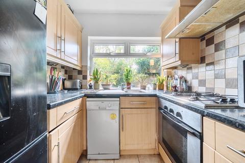 undefined, Park Road, Kingston Upon Thames, KT2