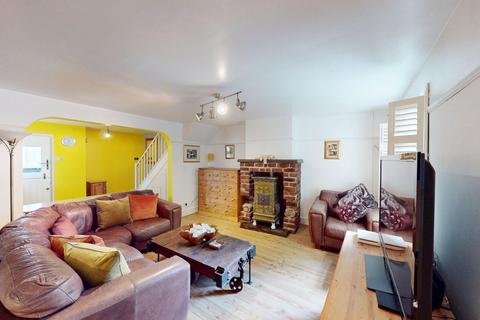 2 bedroom end of terrace house for sale, Breaktemper, Westhoughton, BL5