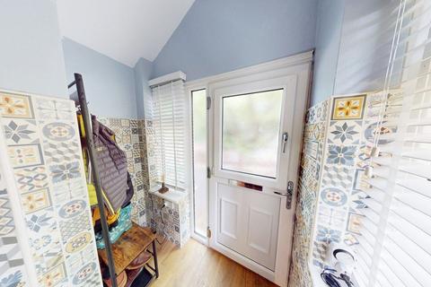 2 bedroom end of terrace house for sale, Breaktemper, Westhoughton, BL5