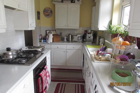 3 bedroom terraced house to rent, Greatfields Road,  Barking, IG11