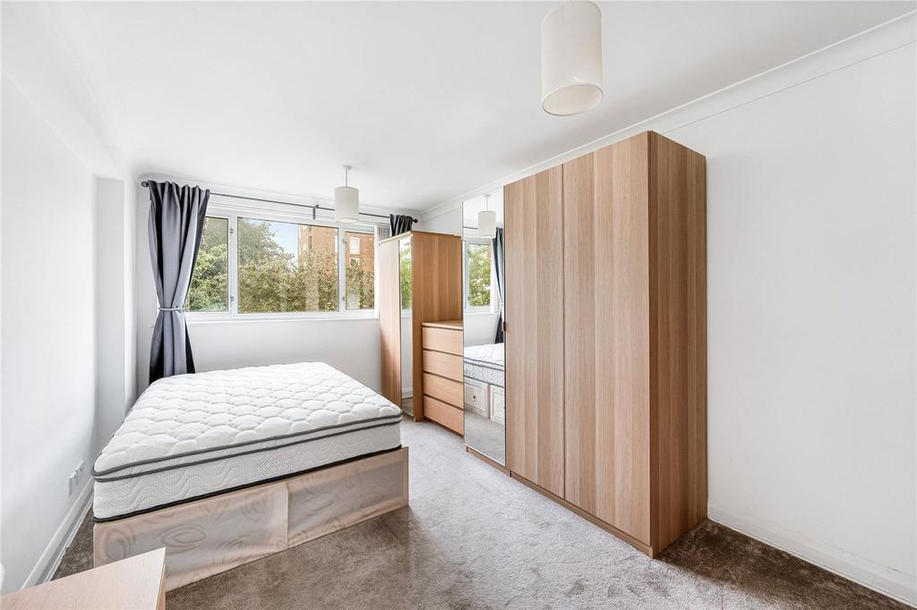 Apartment in London - View 3