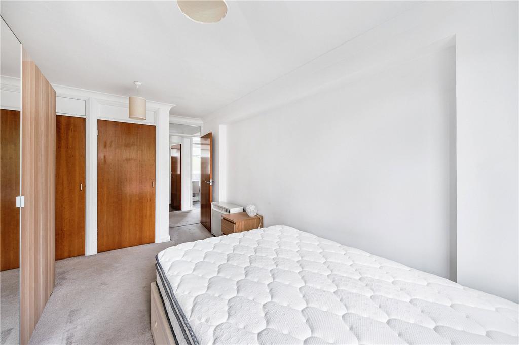 Apartment in London - View 4