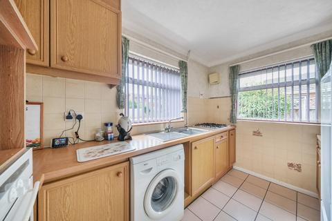 2 bedroom detached bungalow for sale, Mowbray Crescent, Stotfold, SG5