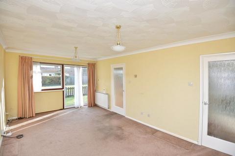 2 bedroom detached bungalow for sale, Mowbray Crescent, Stotfold, SG5