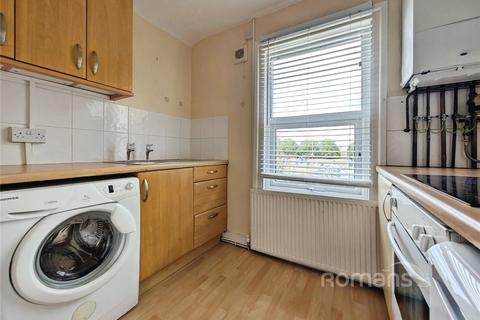 2 bedroom flat to rent, Reading, RG30