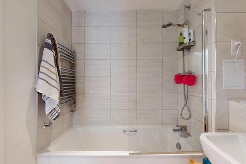1 bedroom apartment for sale, Baronet House, Lakeside Drive, Brent, NW10