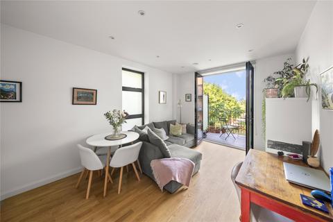 1 bedroom apartment for sale, Station Approach, Ruislip HA4