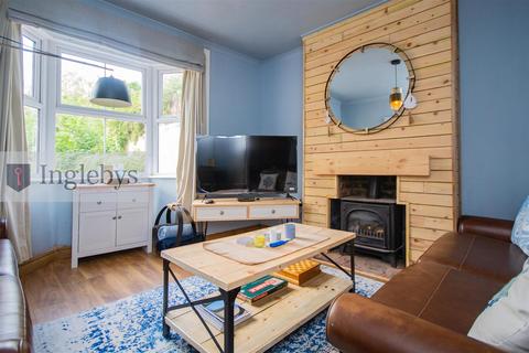 3 bedroom terraced house for sale, North Road, Loftus