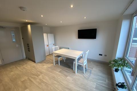 1 bedroom in a house share to rent, Mooregate House, Middle Street, NG9 1FX