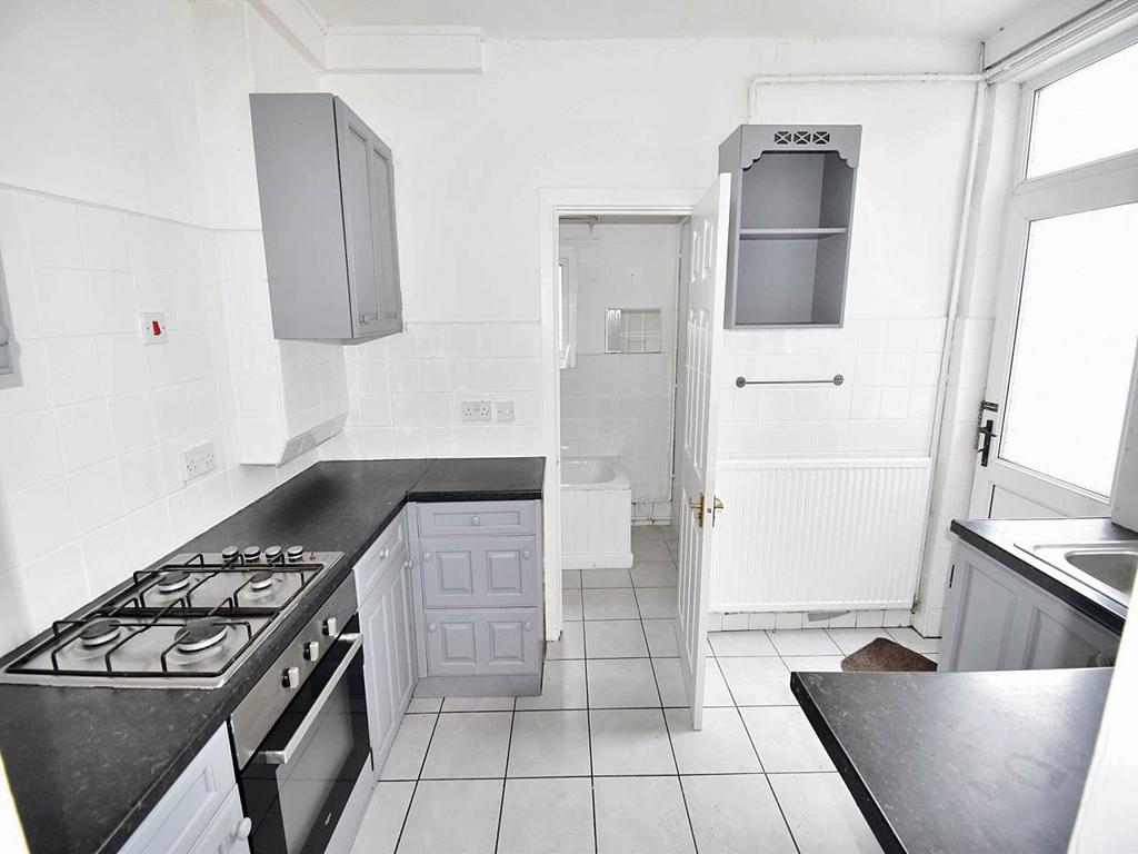 236 Middle road 4 (1