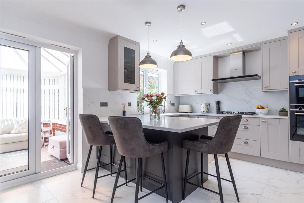 Kitchen/Breakfast