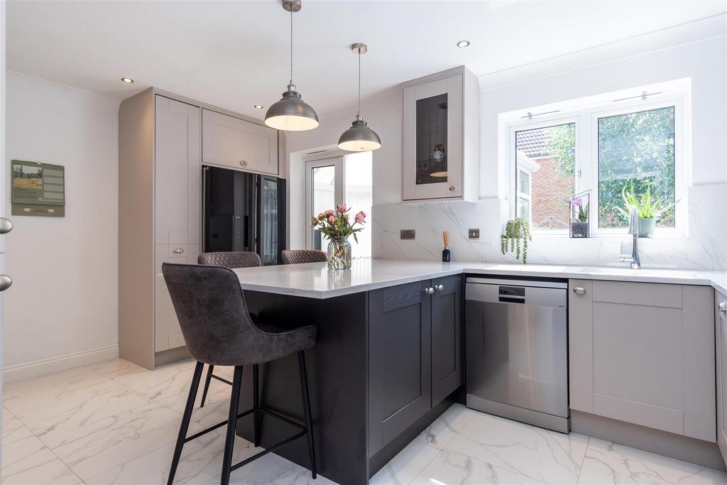 Kitchen/Breakfast Room
