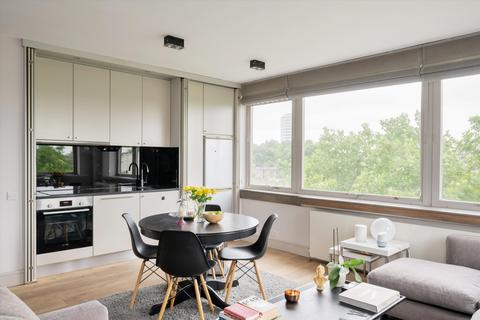 1 bedroom flat for sale, Coniston Court, Kendal Street, London, W2