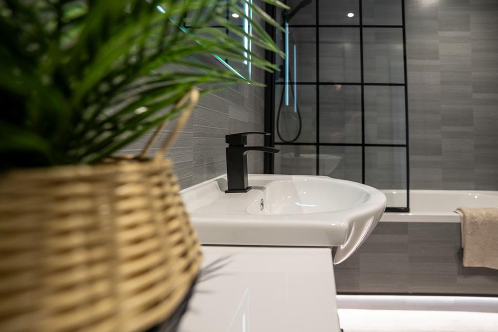Bathroom detail