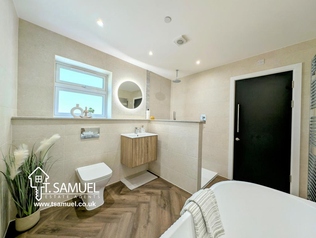 Family Bathroom