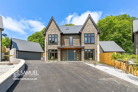undefined, The Oaks, Trem Y Dyffryn, Mountain Ash