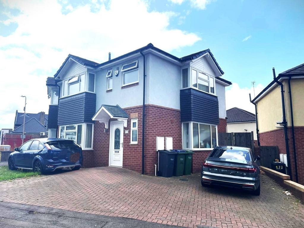 172 Hydes Rd West Bromwich B71 2 EG