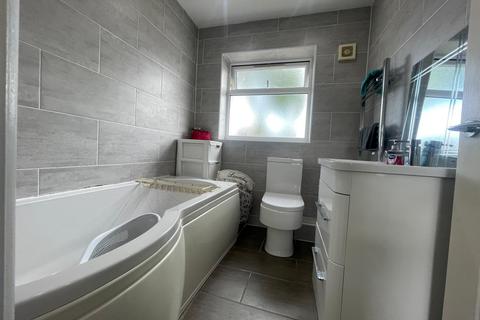 3 bedroom semi-detached house for sale, 172 Hydes Rd West Bromwich B71 2EG