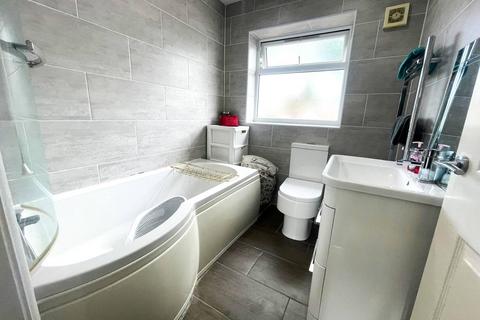 3 bedroom semi-detached house for sale, 172 Hydes Rd West Bromwich B71 2EG