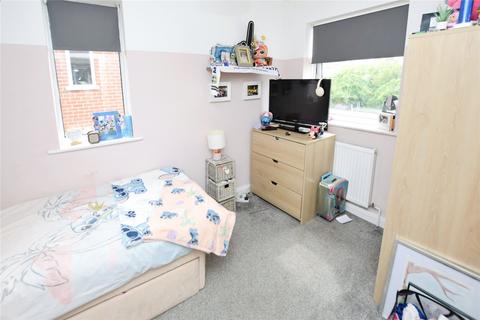 28 Heath Grove, Leeds, LS11 8UJ