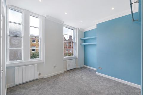 Studio to rent, John Street, Bloomsbury, WC1N