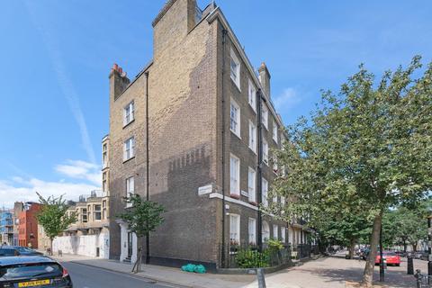 Studio to rent, John Street, Bloomsbury, WC1N