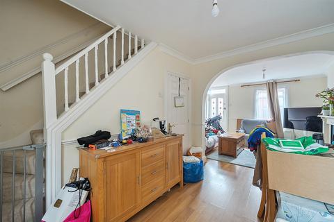 3 bedroom terraced house to rent, Wolseley Street, Reading, RG1