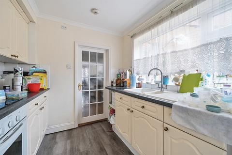 3 bedroom terraced house to rent, Wolseley Street, Reading, RG1