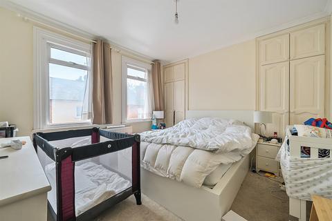 3 bedroom terraced house to rent, Wolseley Street, Reading, RG1