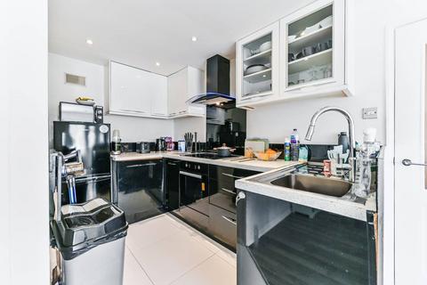 62 Renown Close, Croydon, CR0 3SD