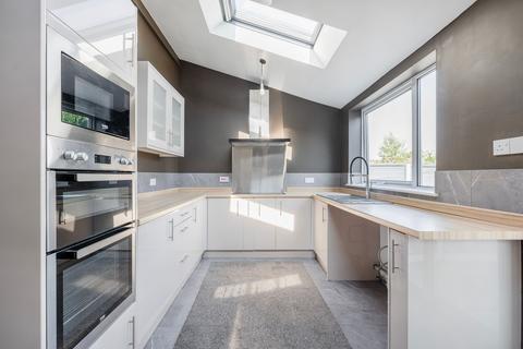 4 bedroom semi-detached house for sale, Kimberley Road, Lowestoft