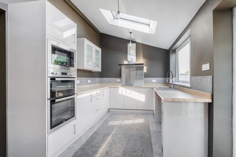 4 bedroom semi-detached house for sale, Kimberley Road, Lowestoft