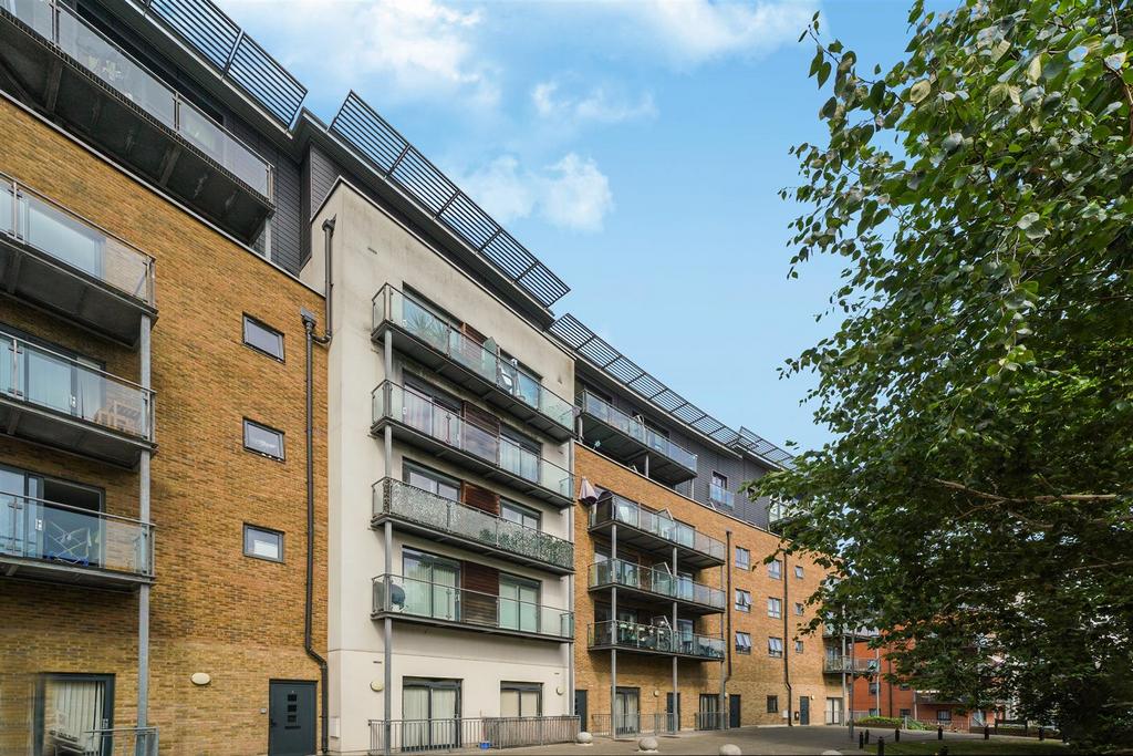 Flat 23, Catalpa Court - xp O177x Do CBdhvw AMj Bm.jpg
