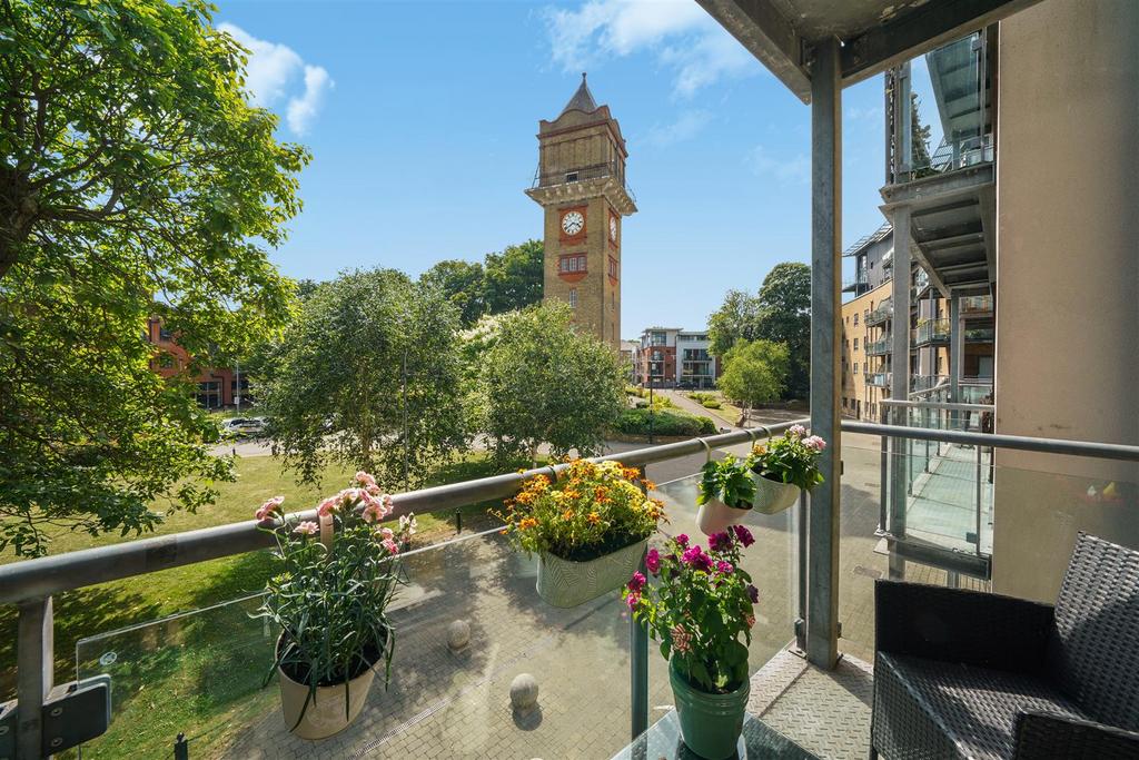 Flat 23, Catalpa Court - CGx3 ZQiz23 Eq Zm Sc Mzo W.jpg