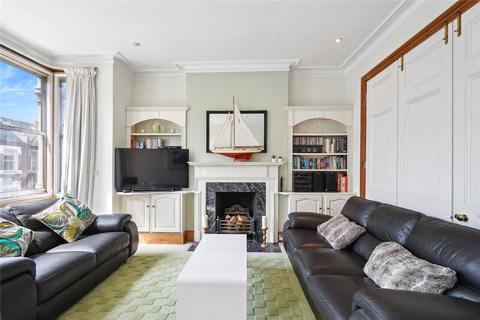 3 bedroom apartment for sale, Elspeth Road, London, SW11