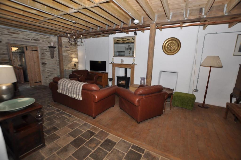 Open plan Lounge/Dining room