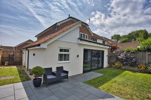 3 bedroom semi-detached house for sale, Forge Close, Eythorne, Dover, CT15