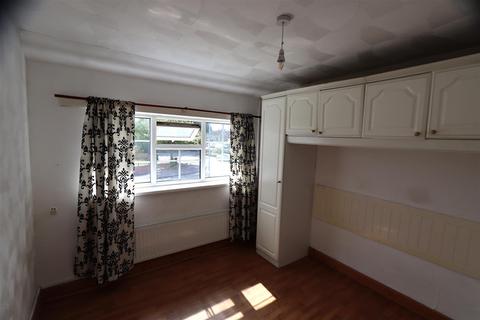 3 bedroom semi-detached house to rent, Margaret Road, Walsall