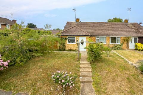 2 bedroom bungalow for sale, Hawthorn Close, Harpenden, Herts, AL5