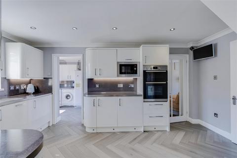 undefined, Cwm Gwynlais, Tongwynlais, CARDIFF