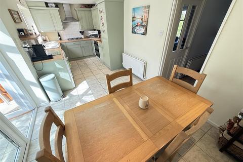 137 Fishers Lane, Wirral, CH61 8SD