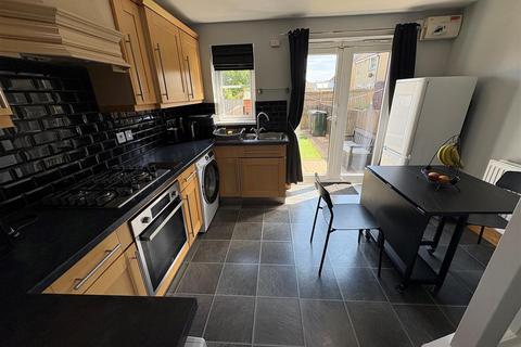 12 Bittern Court, Bradford, BD6 3XA