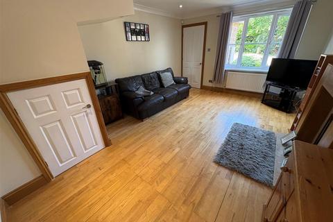 12 Bittern Court, Bradford, BD6 3XA